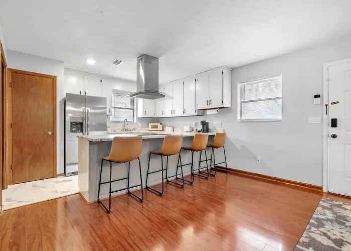 A Touch Of Serenity Apartment